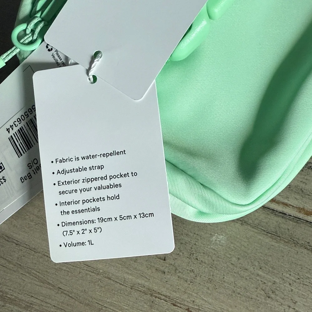Lululemon Everywhere Belt Bag 1L